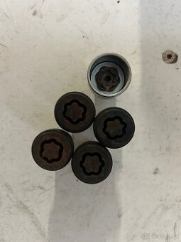 Sada pojišťovacích šroubů BMW