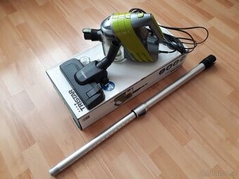 Tyčový bezsáčkový vysavač Tristar SZ 1918