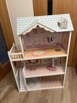 Domeček pro panenky