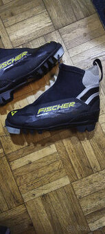 boty na běžky fischer, vel. 31 (stélka cca 19,5 cm) NNN