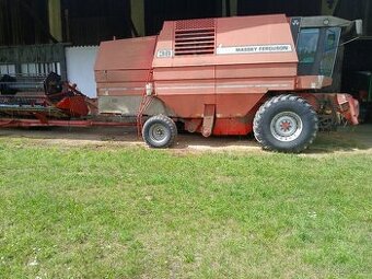 Massey Ferguson 38,sklízecí mlátička
