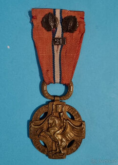 Čs revoluční med. štítek 21 a 2x lipový lístek těžká světlá