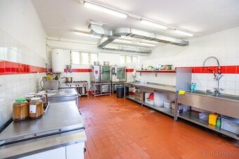 Výrobní prostory, kuchyň a jídelna