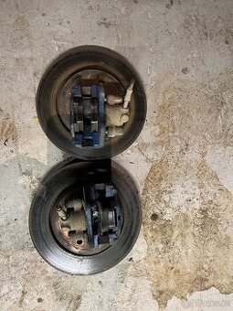 Velké Zadní brzdy bmw e46 330d 330i