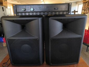 kompaktní bedny 12 palec + výška  se zesilovačem a kabely