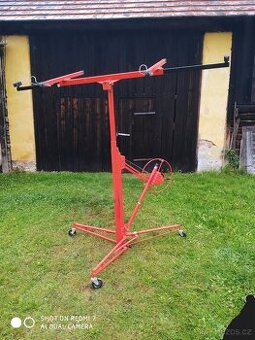 Prodám zvedák na sádrokarton a OSB desky