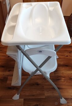 Přebalovací, koupací pult