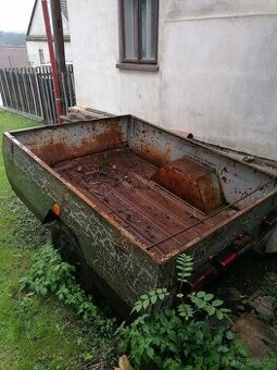 Přívěs za auto