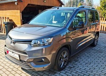 Toyota Proace City Verso Family 1,5D 96kw r.v.12/2022 Aut.