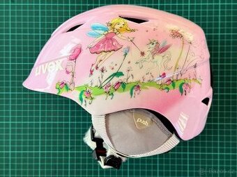 Růžová lyžařská přílba Uvex, 52-54 cm