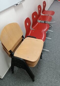 kancelářská i jinak využitelná židle