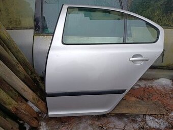 Dveře Octavia 2 sedan