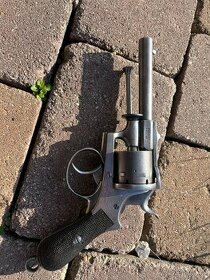 Revolver lefaux 9mm ,