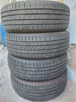 Letní pneu 215/65 R17 Hankook