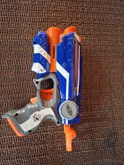 Nerf Elite Rough Cut 2x4 – funkční, pěkný stav - 1