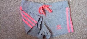 Šortky zn."ADIDAS" vel."128-134"