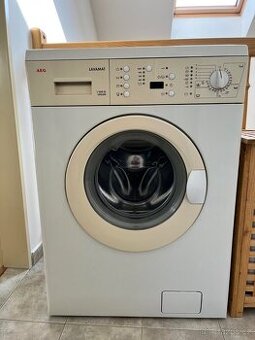 použitá pračka AEG Lavamae L1045 EL