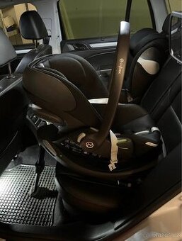Autosedačka Cybex Cloud G + základna isofix