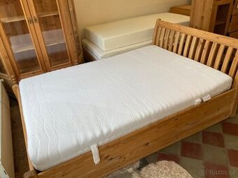 Postel 140 x200 se šuplaty masív