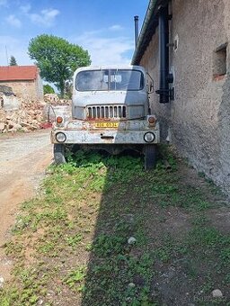 Praga V3S M2 fekál - 1