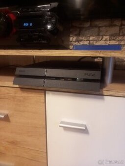 Prodám PS 4 - 1