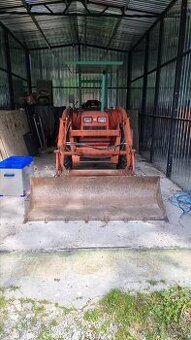 Prodám malotraktor Hinomoto N249 - 1