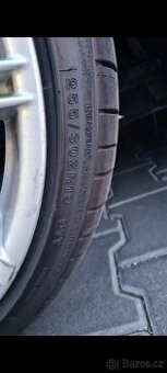 Pneu 255/30/R19 2x