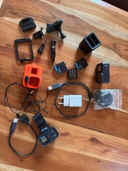 GoPro HERO 8 Black + PRISLUSENSTVI + GOPRO HODINKY