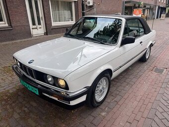 BMW E30 325i cabrio / originál stav