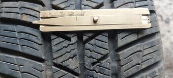 Zimní pneu 195/60R15 Barum (54)