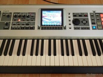 Roland Fantom X8
