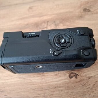 Grip Olympus HLD-9 pro OM-D E-M1 MARK II a III