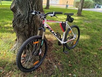 Horské kolo Fuji Nevada