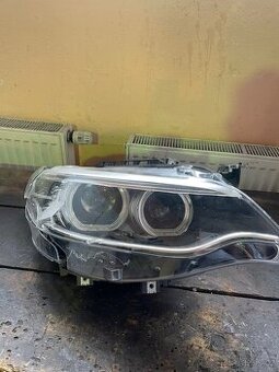 Bmw f22/23 pravý světlomet na díly