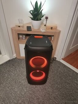 Prodám JBL PARTYBOX 300
