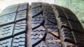 185/60 R15 celoroční pneu 80-90 %