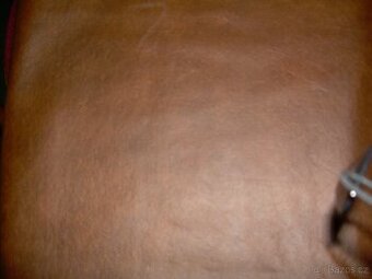 látky, vatelín, koženka, knoflíky, aj