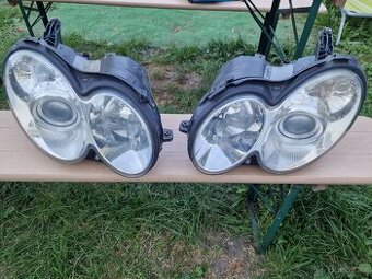 Přední Originální Světlomety na Mercedes Benz CLK W209