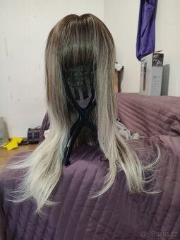 Nová ombré paruka s ofinkou a přirozeným odrostem