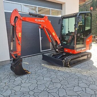 Minibagr Kubota KX027-4