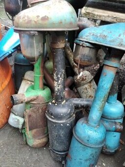 Prodám originál vzduchový filtr na ZETOR25-1300,-