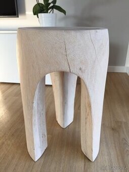 Dřevěná stolička/stolek