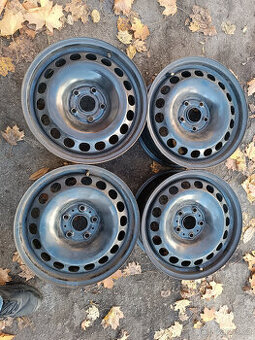 Superb III / VW Passat B8 - disky 6,5x16 et41 5x112