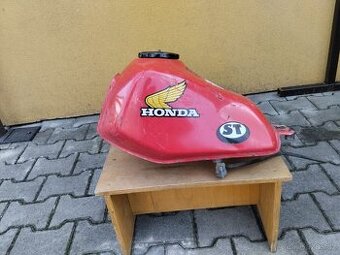 Honda XL 500 nádrž