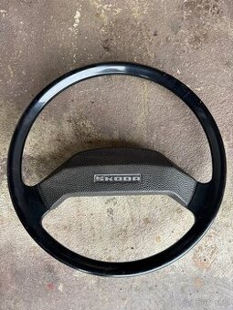 Bakelitový originální volant Škoda 105/120