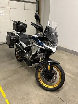 Prodám CF MOTO 800 MT EXPLORE