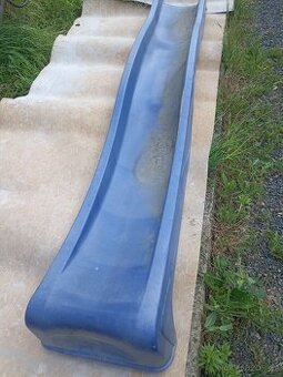 Zahradní skluzavka 3m dlouha