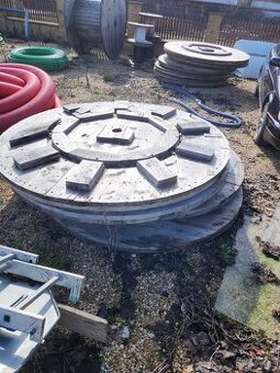 Drevo za odvoz vsechno nebo nic civky.