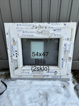 Plastové okno 540x470, 2-sklo, barva bílá, OS Pravá