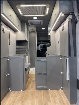 Campetica Výroba obytných vestaveb  do dodávkových vozidel